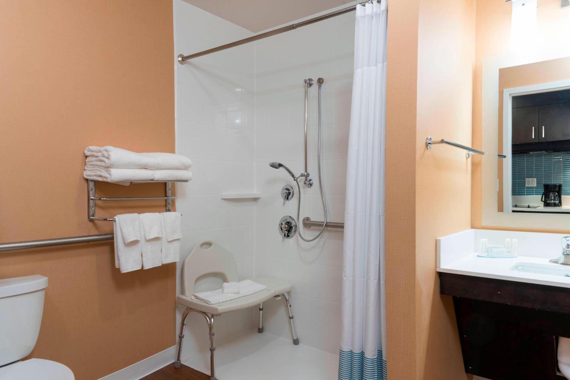Towneplace Suites By Marriott Ontario-Mansfield Eksteriør bilde